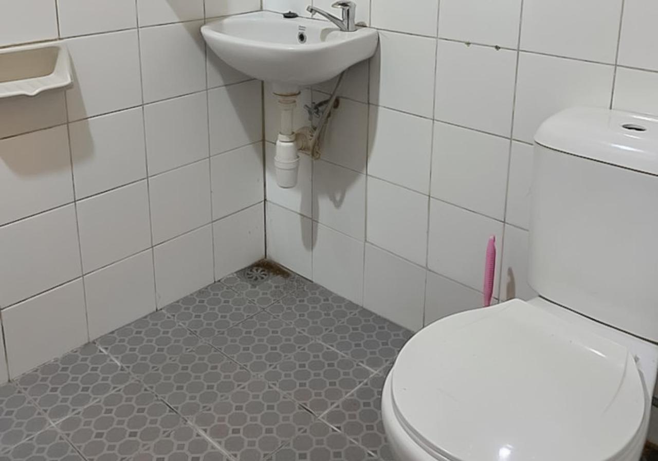 Reddoorz Plus At Grand Yustik סוקאבומי מראה חיצוני תמונה